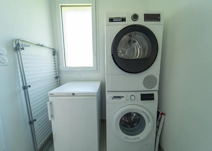 펜션 Grande Maison Familiale Proche De La Avec Parking Les Sables-dʼOlonne