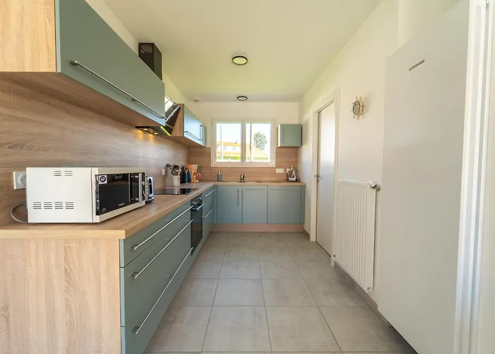 Grande Maison Familiale Proche De La Avec Parking Les Sables-dʼOlonne